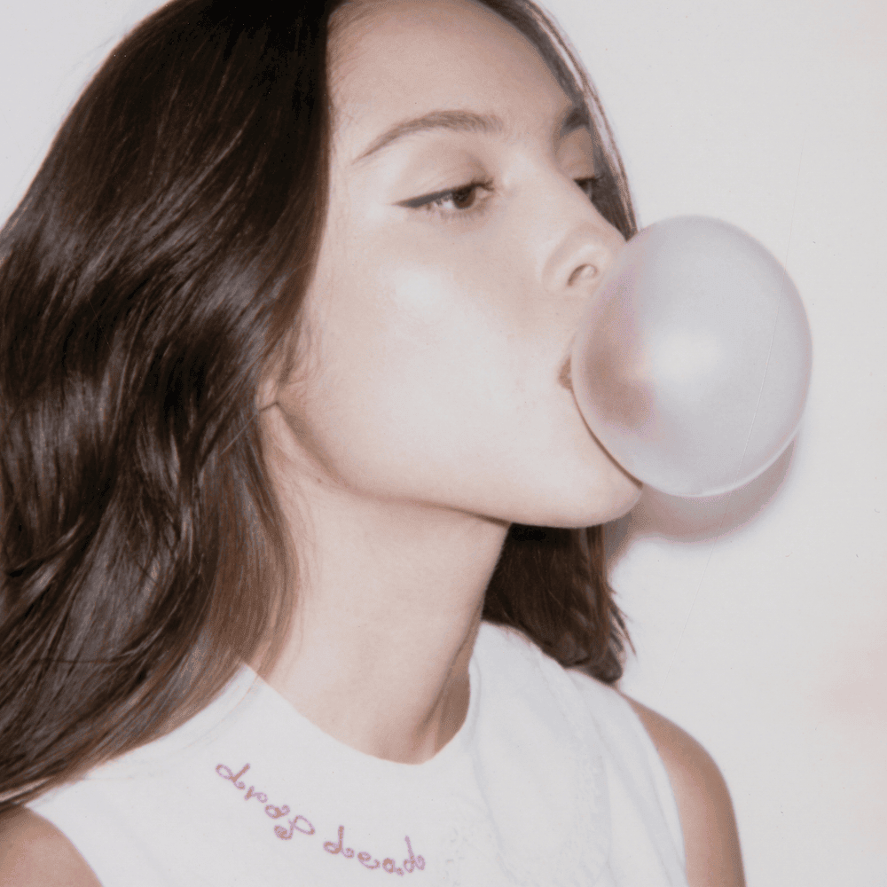 OLIVIA RODRIGO - DROP DEAD